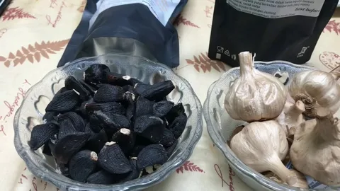 تصویر 2 از سیر سیاه یزد برداشت تازه از مزارع ارگانیک و طبیعی
